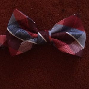 Bow tie